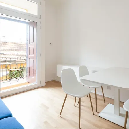 Moscova Modern Bilo Apartment